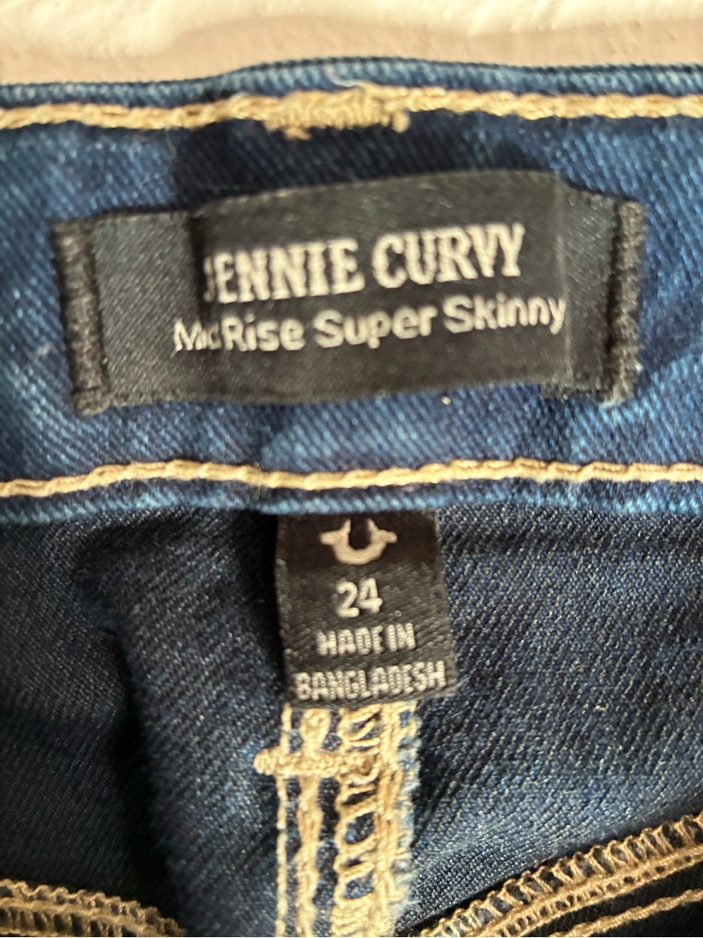 True Religion Dark Indigo Mid-Rise Jennie Curvy Skinny Jeans - Picture 9 of 14